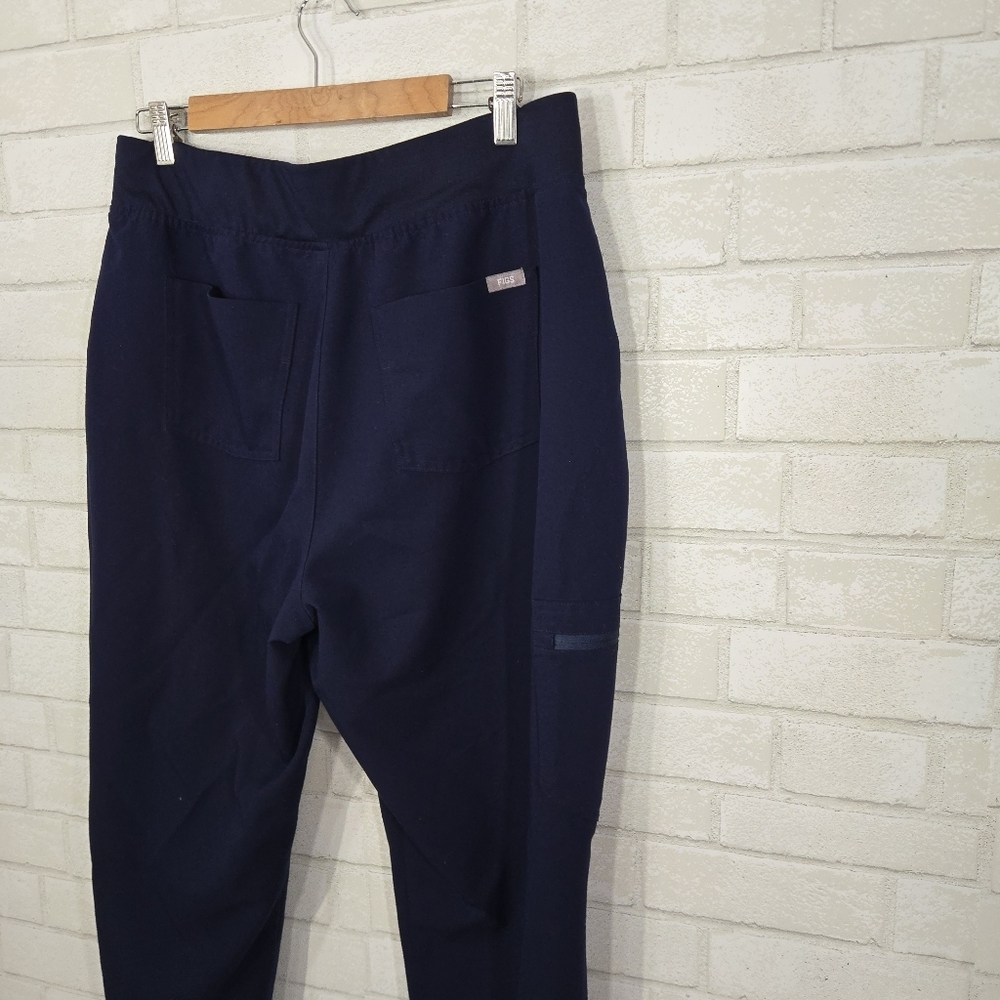 FIGS navy joggers - Picture 13 of 15